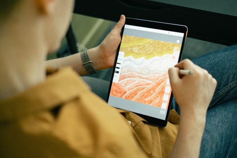 Incorporating Hand-Drawn Elements in Web Design